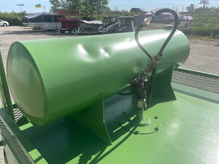 #1504-•-475-gallon-tanker-utility-trailer-(of)-image-34
