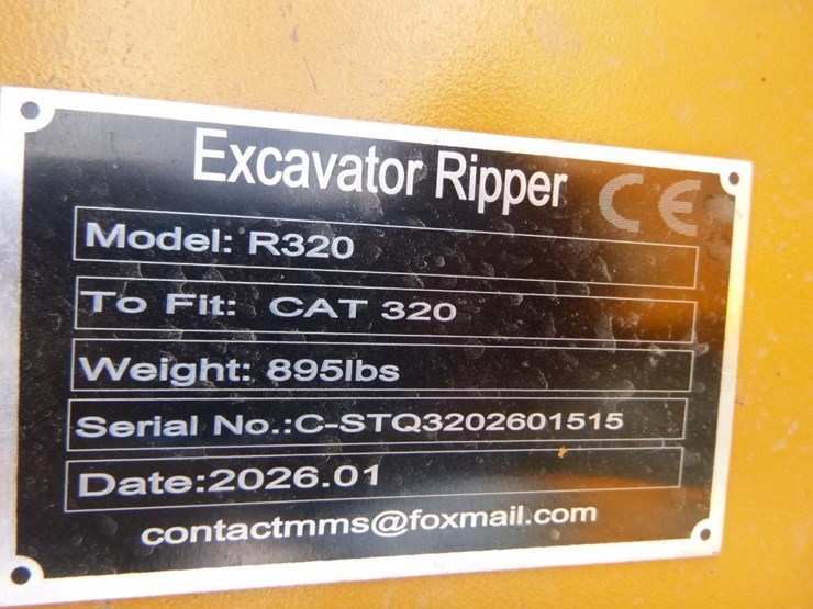 caterpillar-320-image-7