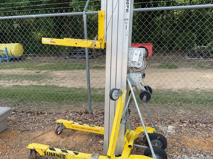 2020-sumner-2615-lift-on-castors-image-2