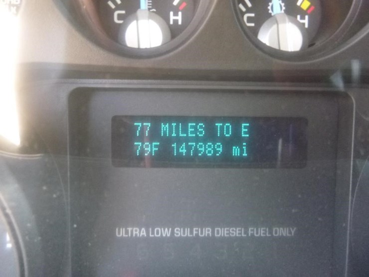 2013-ford-f550-image-33