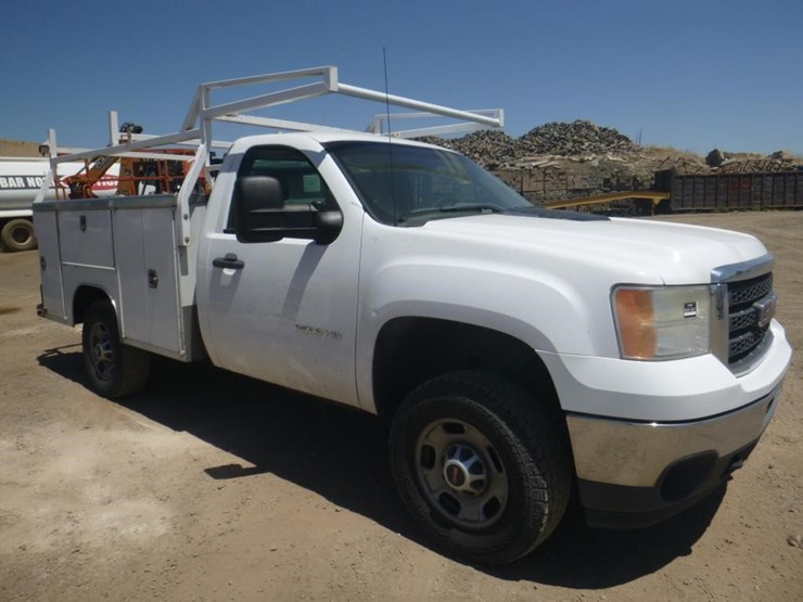 2012-gmc-2500hd-image-2