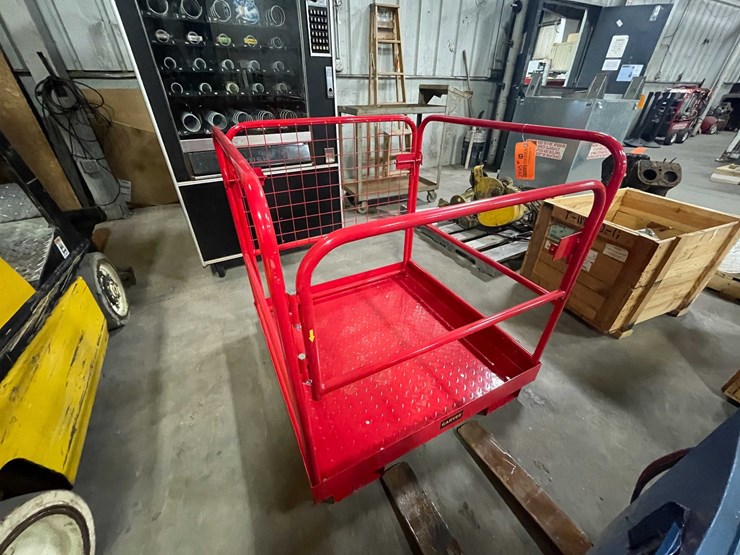 #2695-•-forklift-platform-basket-with-fork-pockets-(walle)-image-4