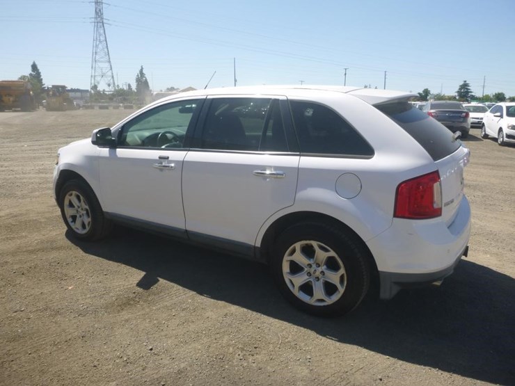 2011-ford-edge-image-4