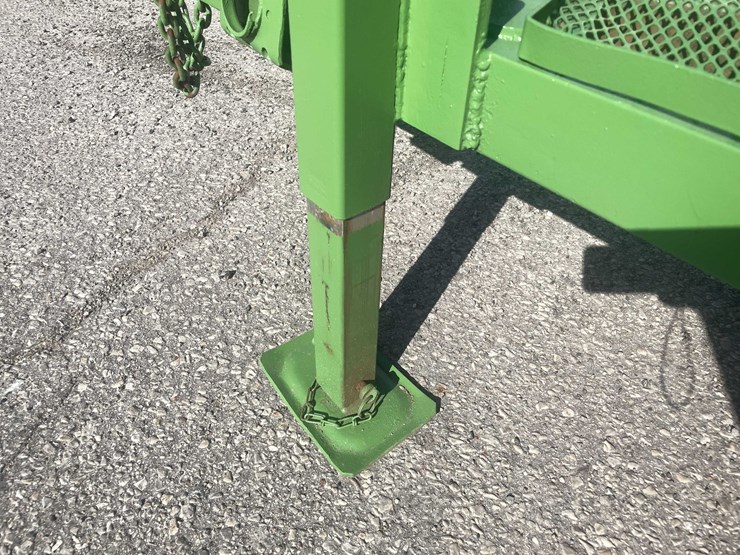 #1504-•-475-gallon-tanker-utility-trailer-(of)-image-17