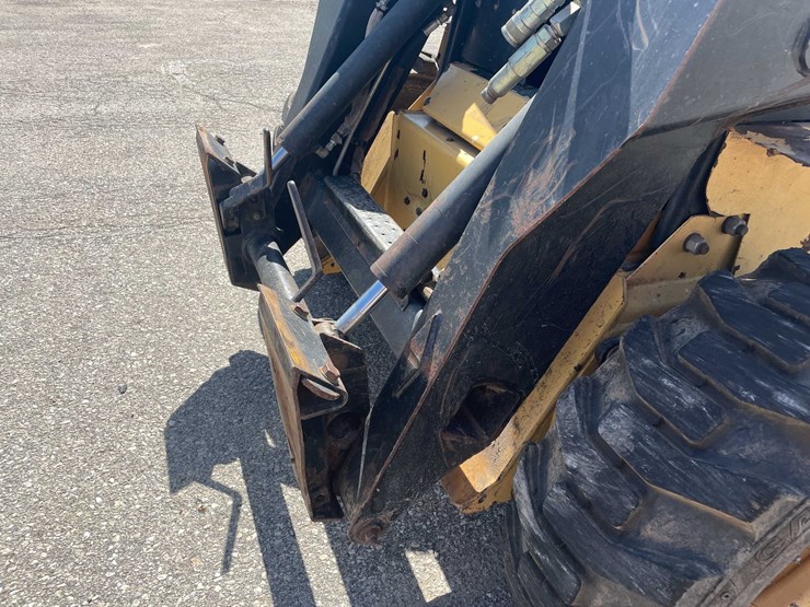 #1512-•-new-holland-skid-steer-(of)-image-15