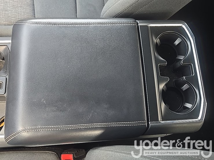 2021-ford-f150-xlt-image-47