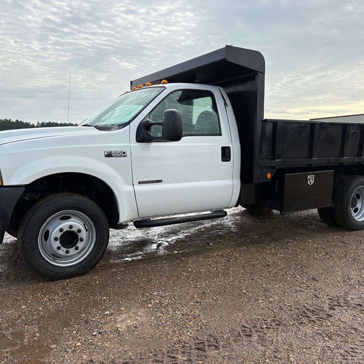 2003 FORD F550