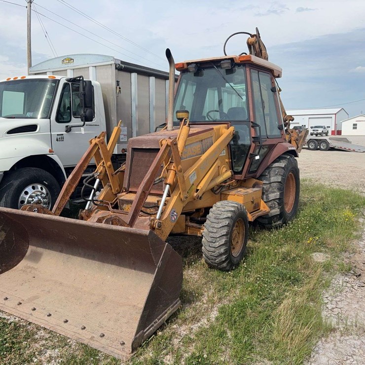 1991 CASE 580
