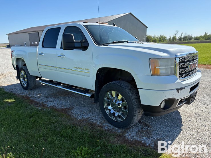 2012-gmc-2500hd-image-3