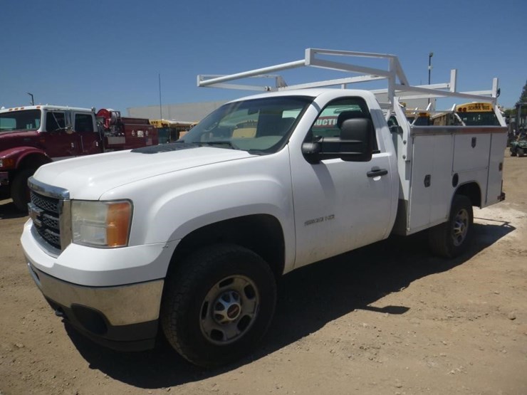 2012-gmc-2500hd-image-1