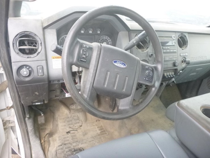 2016-ford-f550-image-12