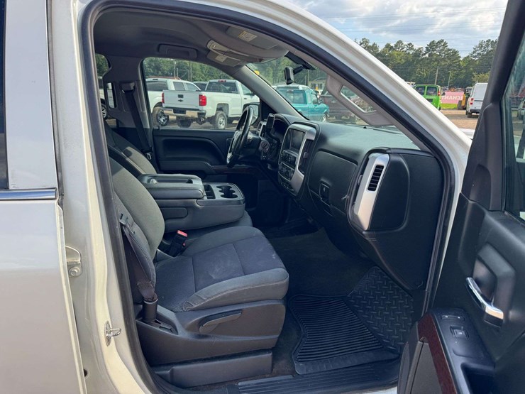 2015-gmc-sierra-1500-sle-image-14
