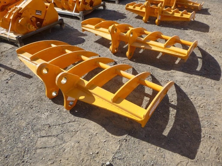 caterpillar-303-image-3