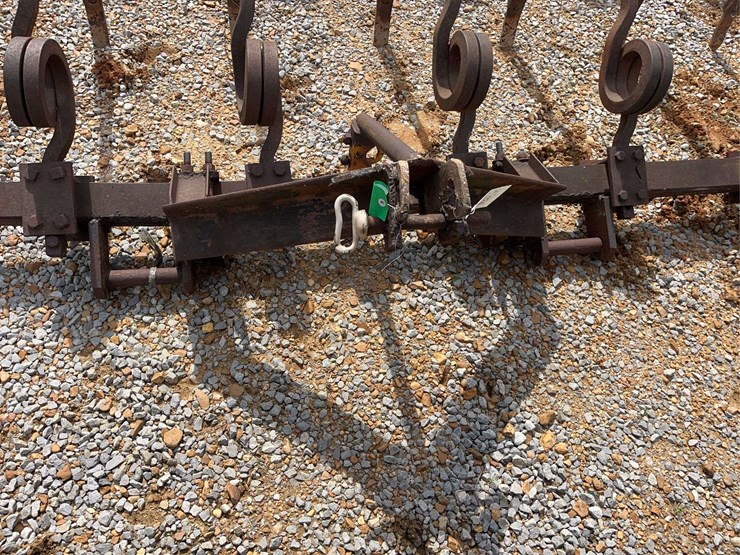 3-pt.-chisel-plow-or-root-rake-image-3