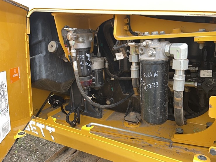 2021-deere-450k-image-11