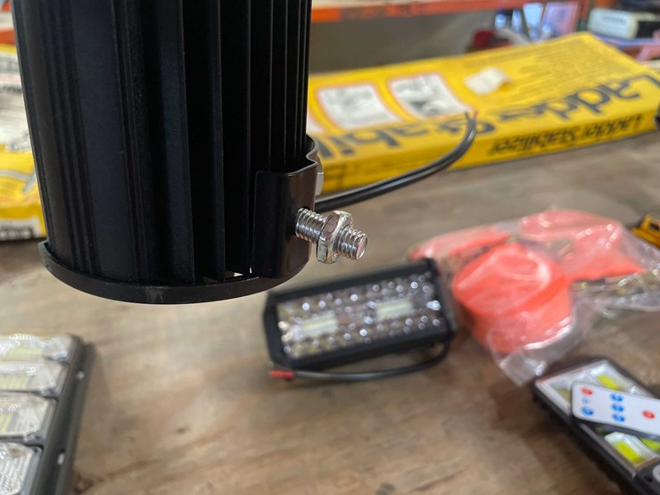 #2693-•-(2)-led-6.5"-long-worklights,-12/24vdc-(pr12)-image-2