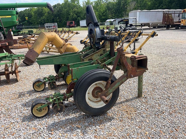 john-deere-2-image-8