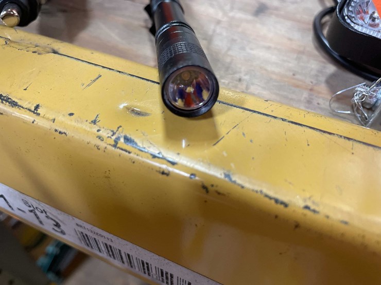 #2688-•-(4)-led-mechanic's-flashlights-(pr12)-image-2