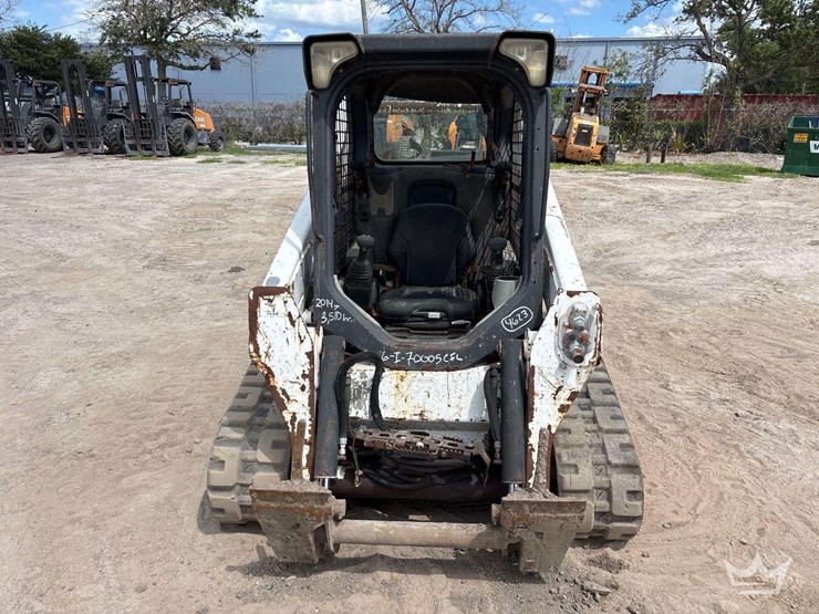 2014-bobcat-t590-image-38