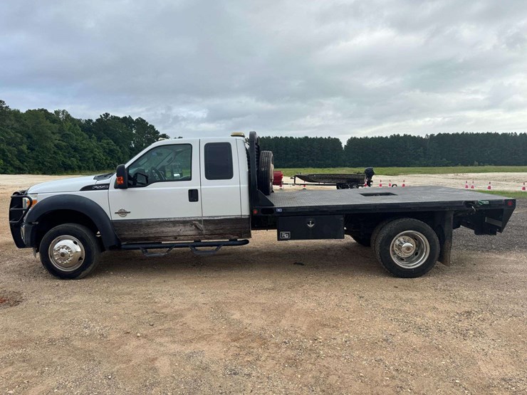 2012-ford-f550-xl-image-8