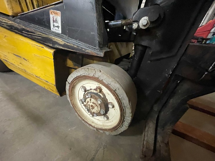 #1501-•-yale-3000lb-capacity-forklift-(wall-e)-image-18