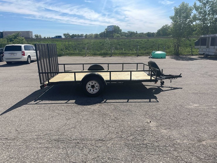 #1507-•-7'-x-12'-chilton-beaver-tail-(of)-image-4
