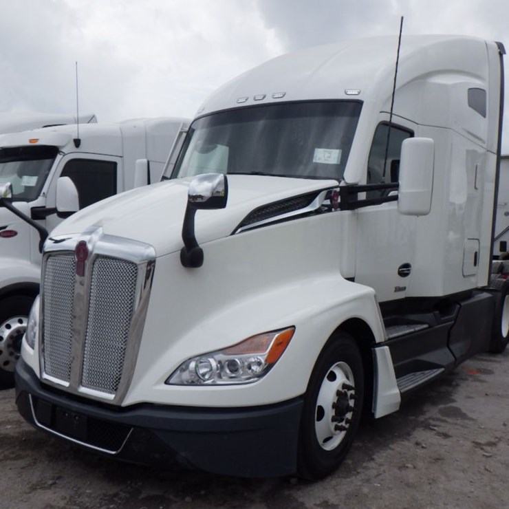 2023 KENWORTH T680