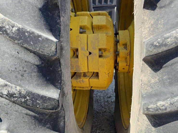 2009-john-deere-9330-image-23
