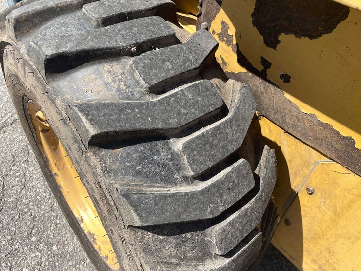 #1512-•-new-holland-skid-steer-(of)-image-23