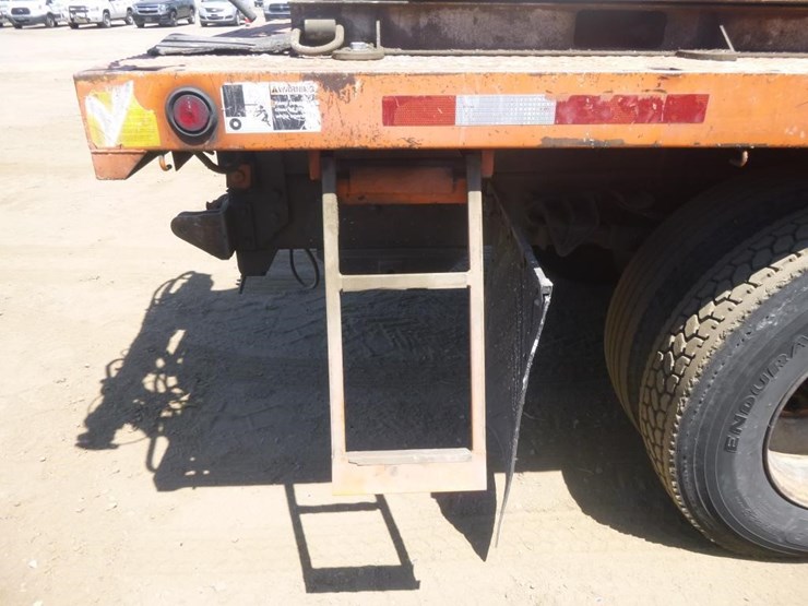 2001-international-4900-image-25