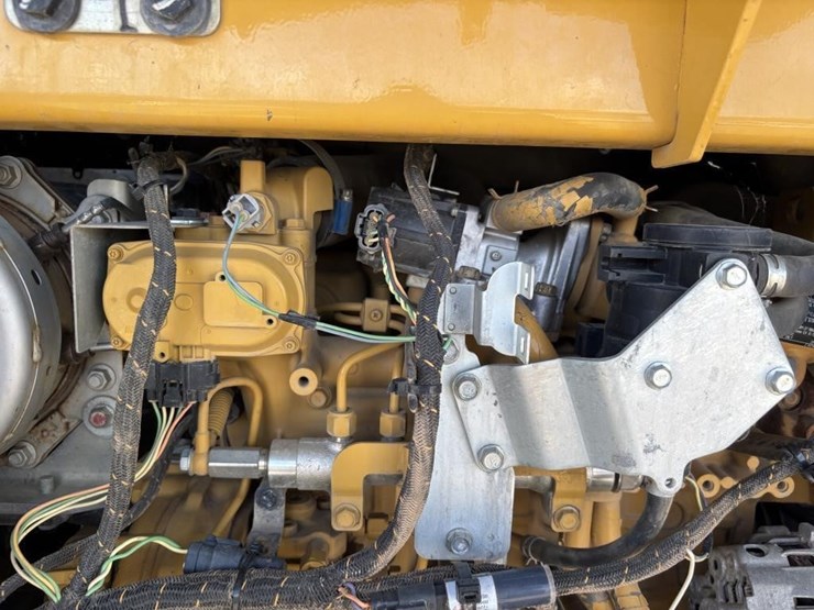 2015-caterpillar-308e2-cr-image-63