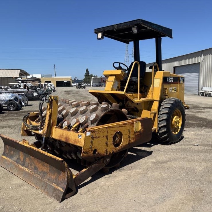 1998 CATERPILLAR CP-433C