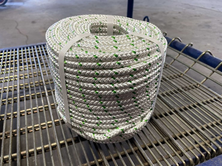 #2722-•-new-3/8"-thick,-100'-of-double-braided-rope-(cw)-image-1