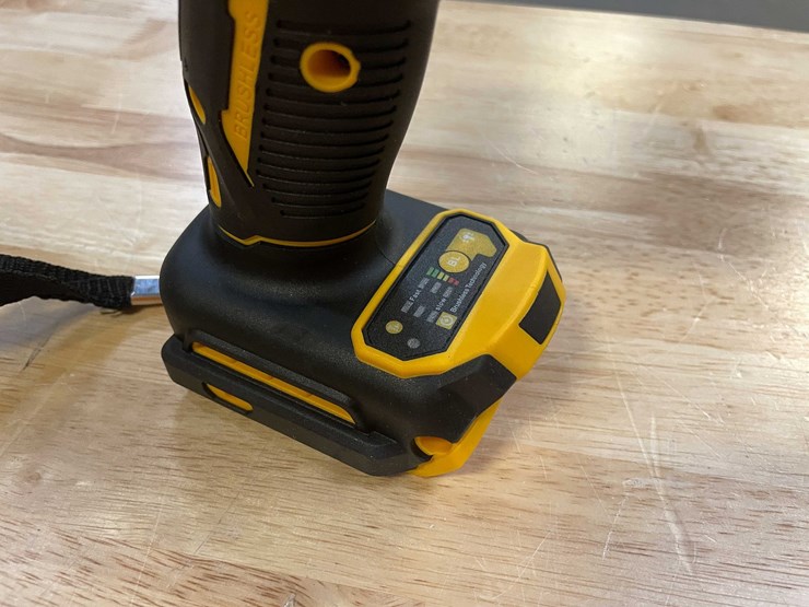 #2698-•-dewalt-20-v-compatible-1/2"-cordless-impact-(pr12)-image-8