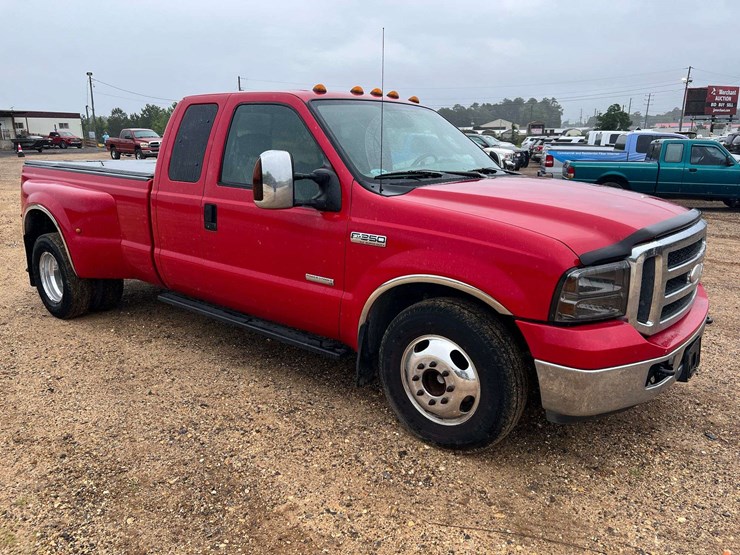 2005-ford-f350-xlt-image-5