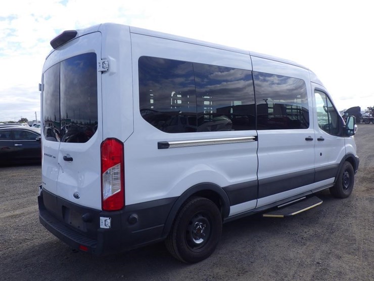 2019-ford-transit-image-3