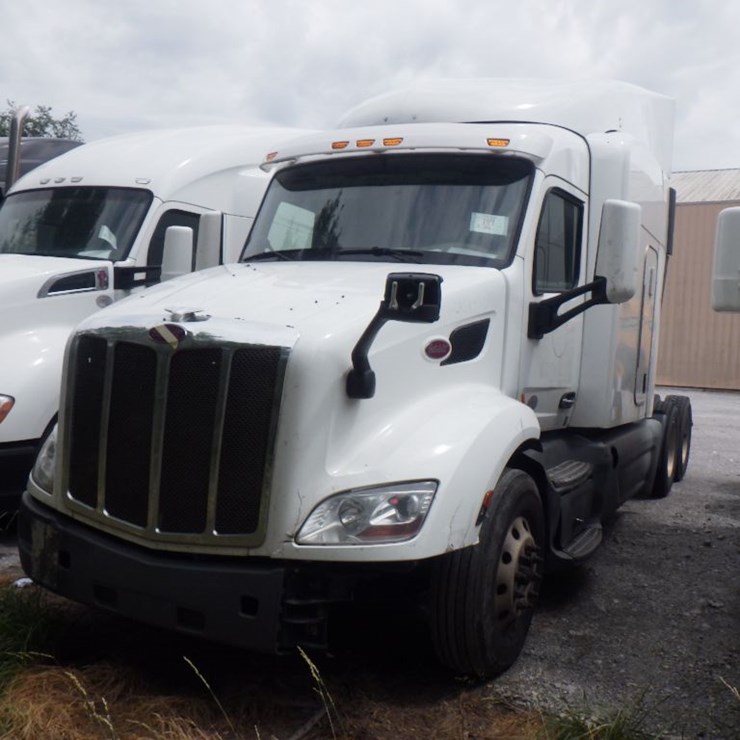 2018 PETERBILT 579
