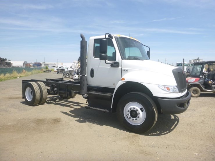 2020-international-mv607-image-2