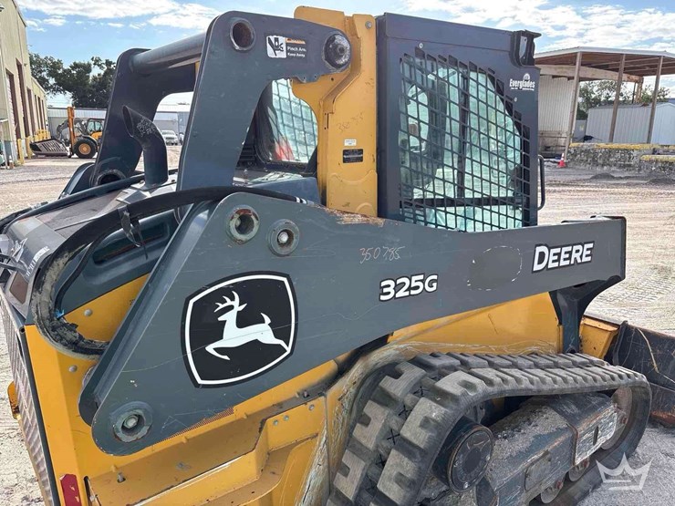 2020-deere-325g-image-14