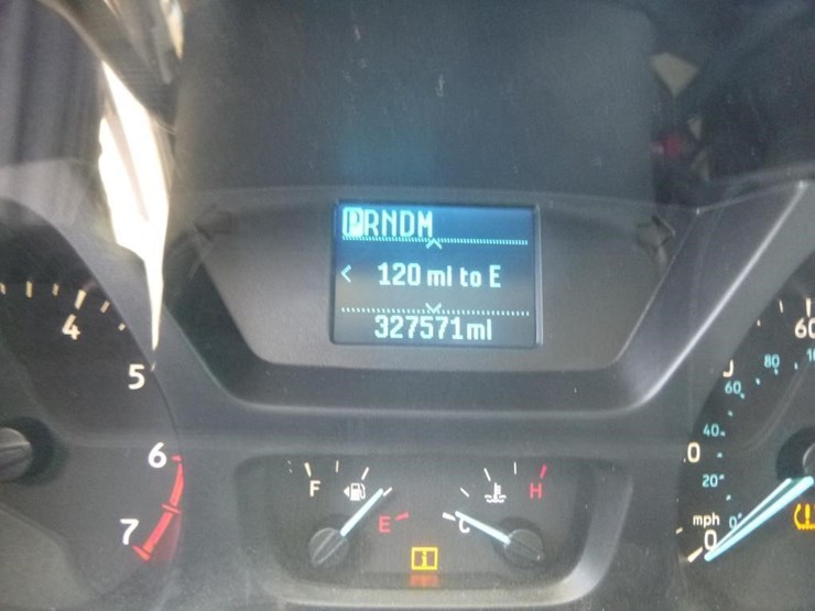 2019-ford-transit-image-28