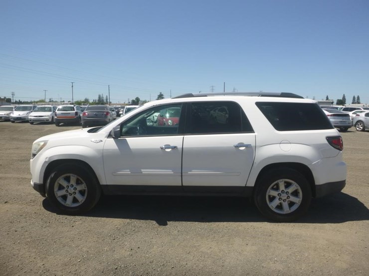 2013-gmc-acadia-image-5