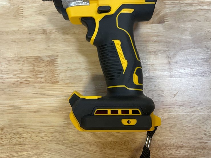 #2701-•-dewalt-compatible-20-v-cordless-1/4"-impact-driver-and-battery-(pr12)-image-3