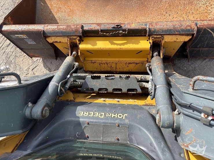 2020-deere-325g-image-9