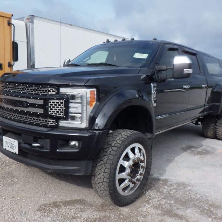 2019 FORD F450 PLATINUM