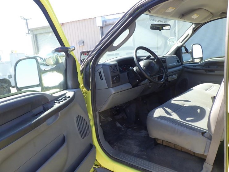 2003-ford-f550-image-5