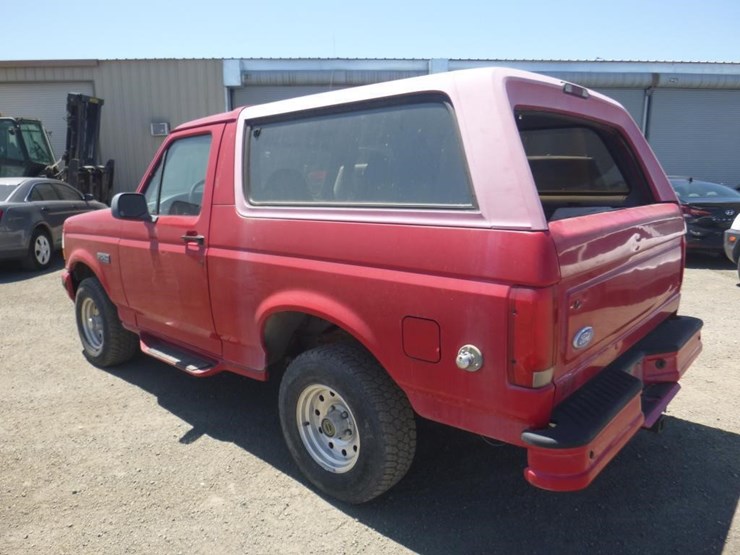 1995-ford-bronco-image-4
