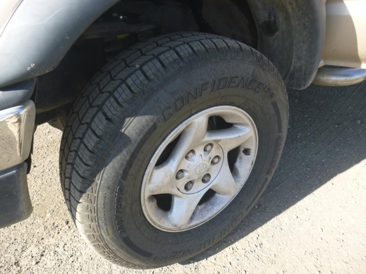 2003-toyota-tacoma-image-11