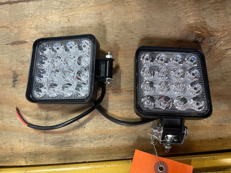 #2687-•-(2)-led-worklights,-3.5"-square,-12vdc-(pr12)-image-1