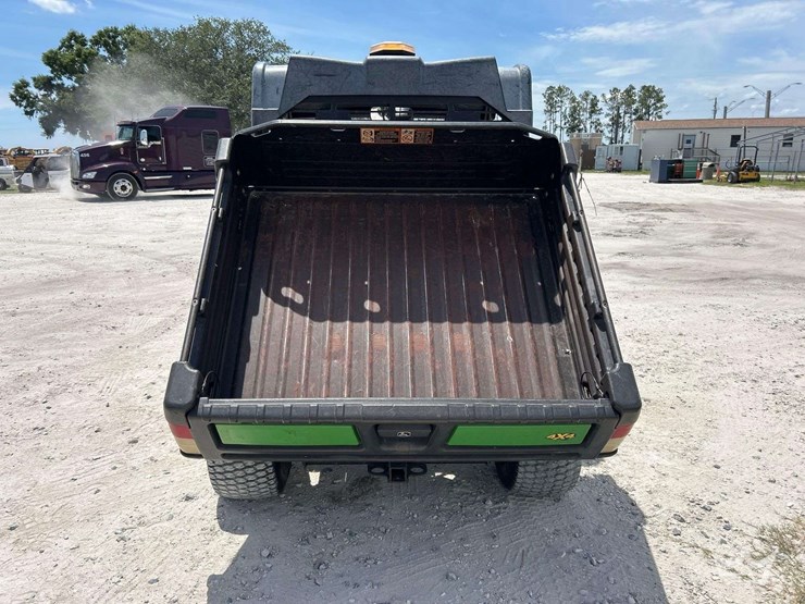 john-deere-gator-image-18
