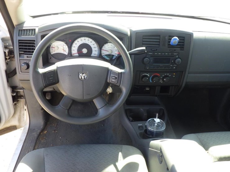 2007-dodge-dakota-image-7